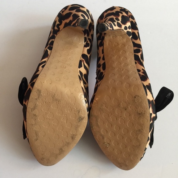 Betsey Johnson Nelson Leopard Print Pumps Size 8M - Picture 6 of 8